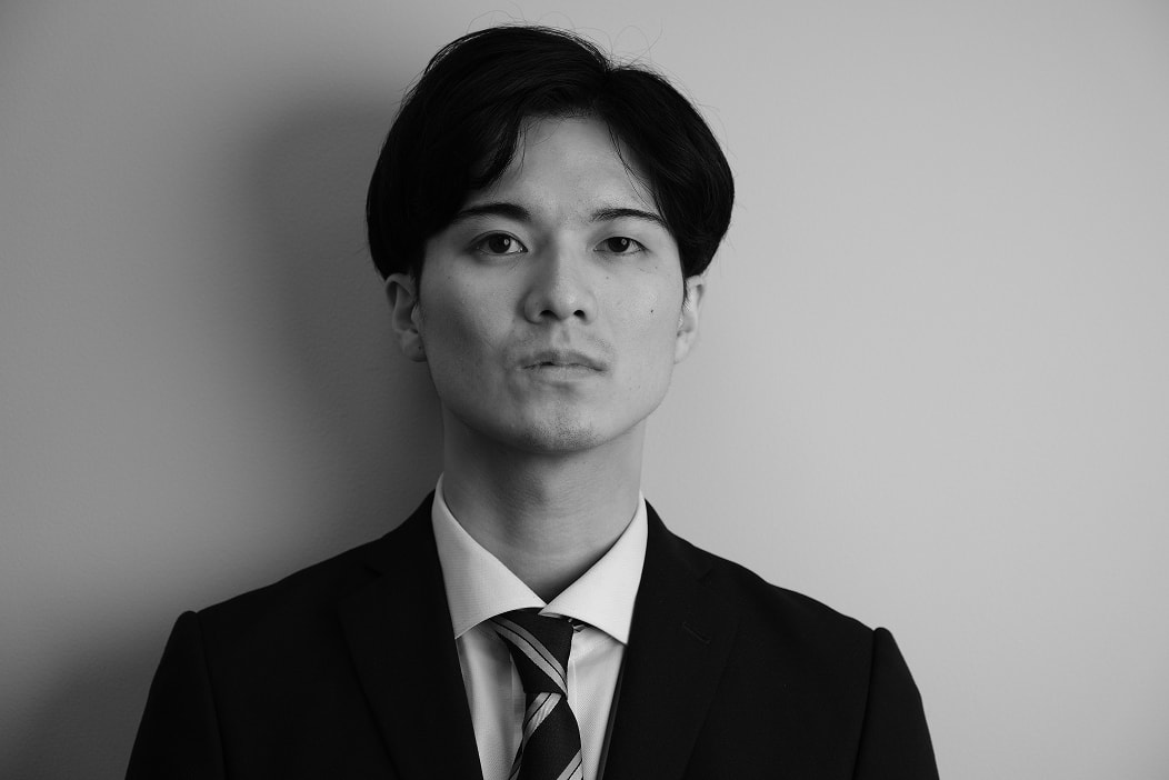 社員の藤田涼雅の写真