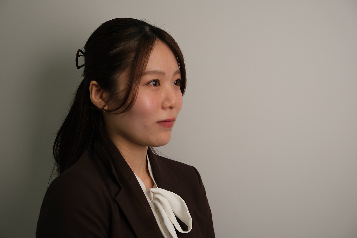 社員の井上はなの写真